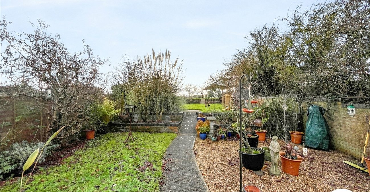 3 bedroom house for sale in Bobbing | Robinson Michael & Jackson