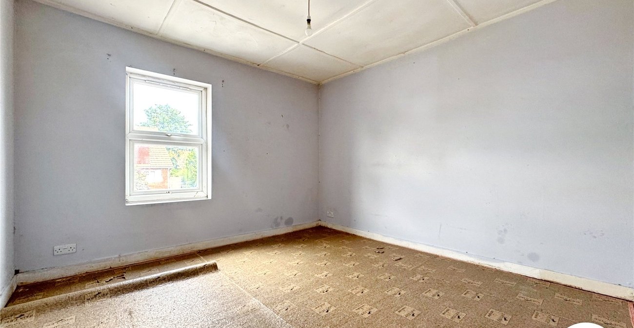 2 bedroom house for sale in Bobbing | Robinson Michael & Jackson