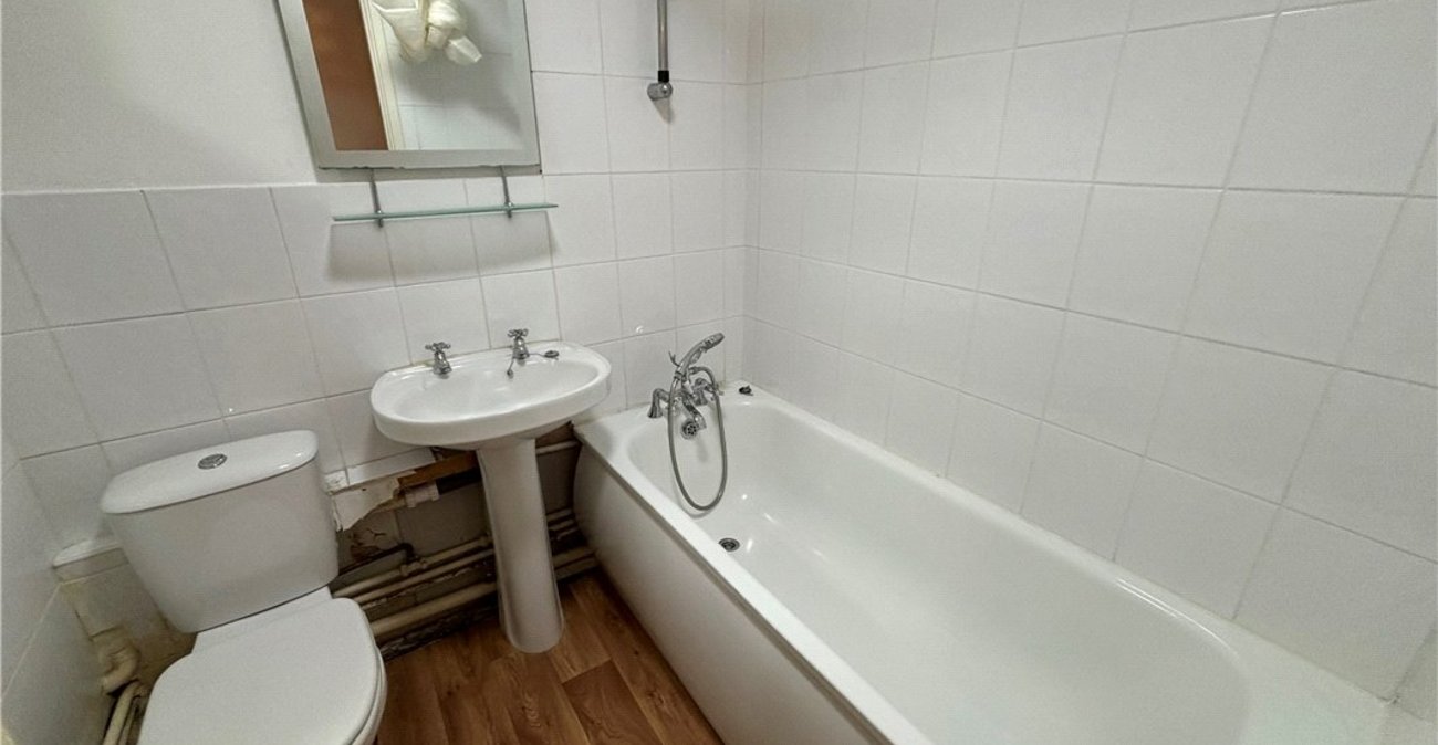 1 bedroom property for sale in Orpington | Robinson Jackson