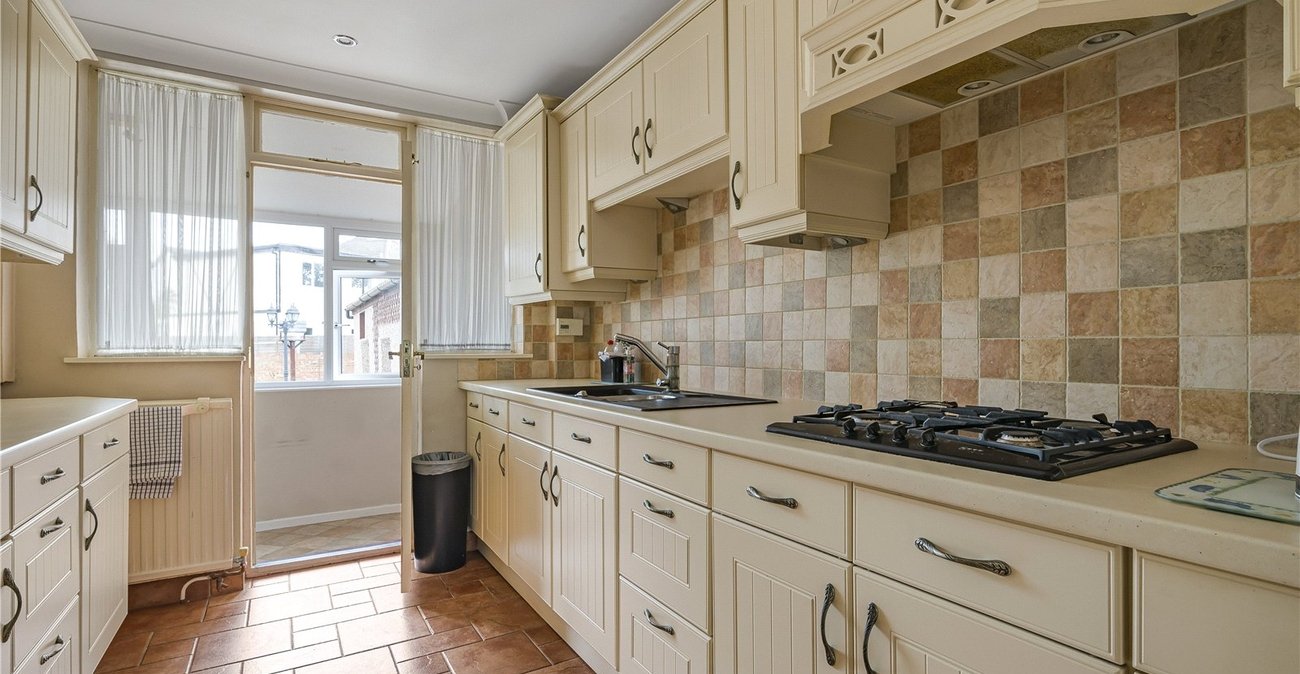 2 bedroom house for sale in West Dartford | Robinson Jackson