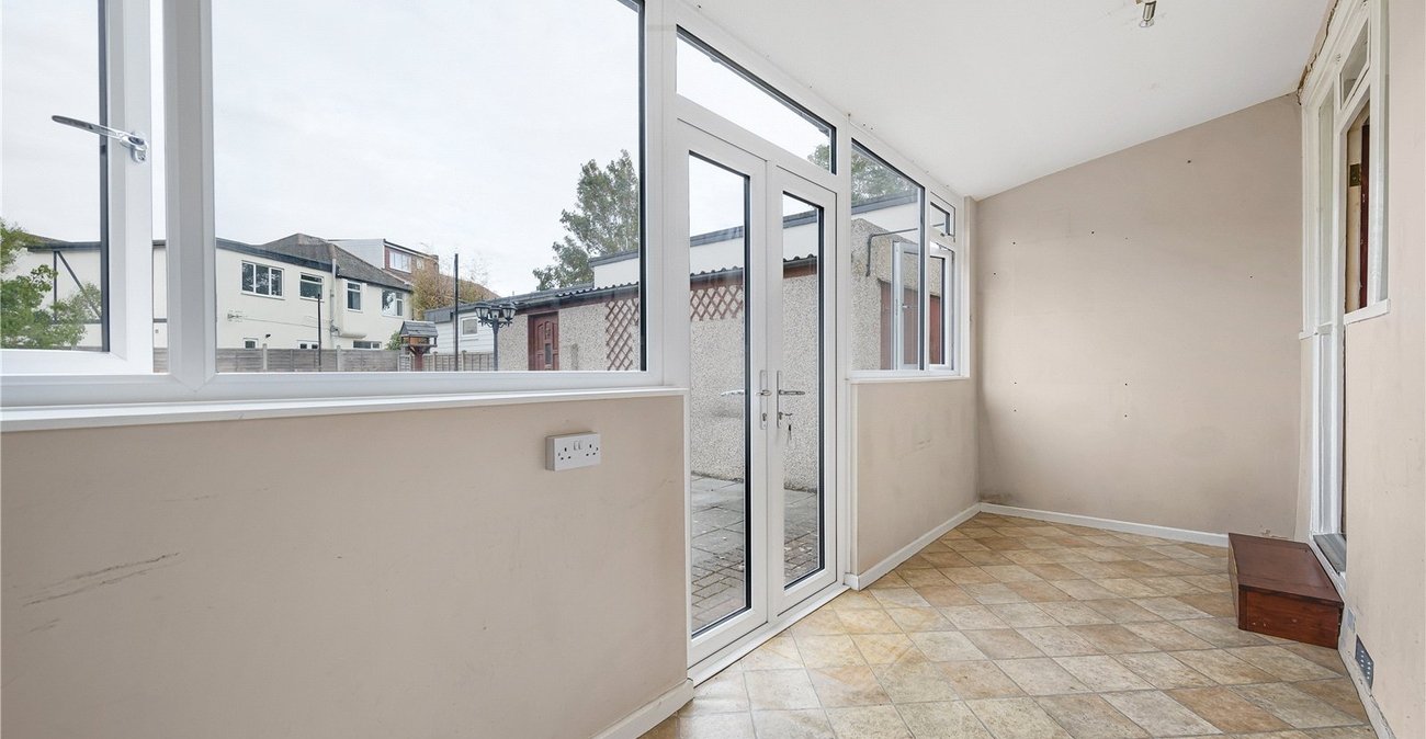 2 bedroom house for sale in West Dartford | Robinson Jackson