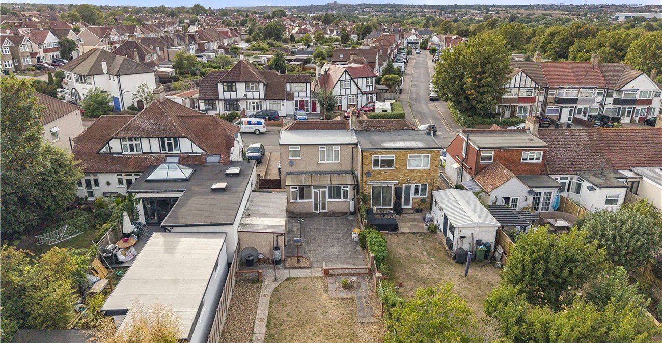 2 bedroom house for sale in West Dartford | Robinson Jackson