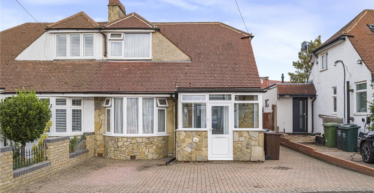 2 bedroom house for sale in West Dartford | Robinson Jackson