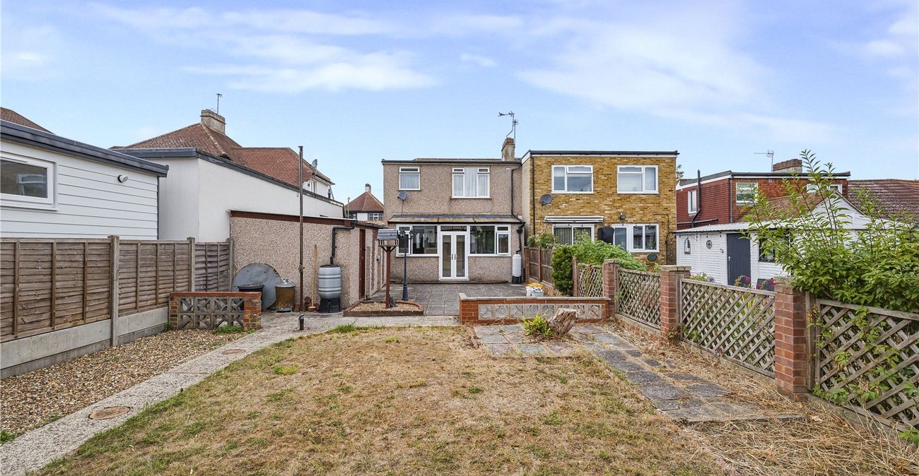 2 bedroom house for sale in West Dartford | Robinson Jackson