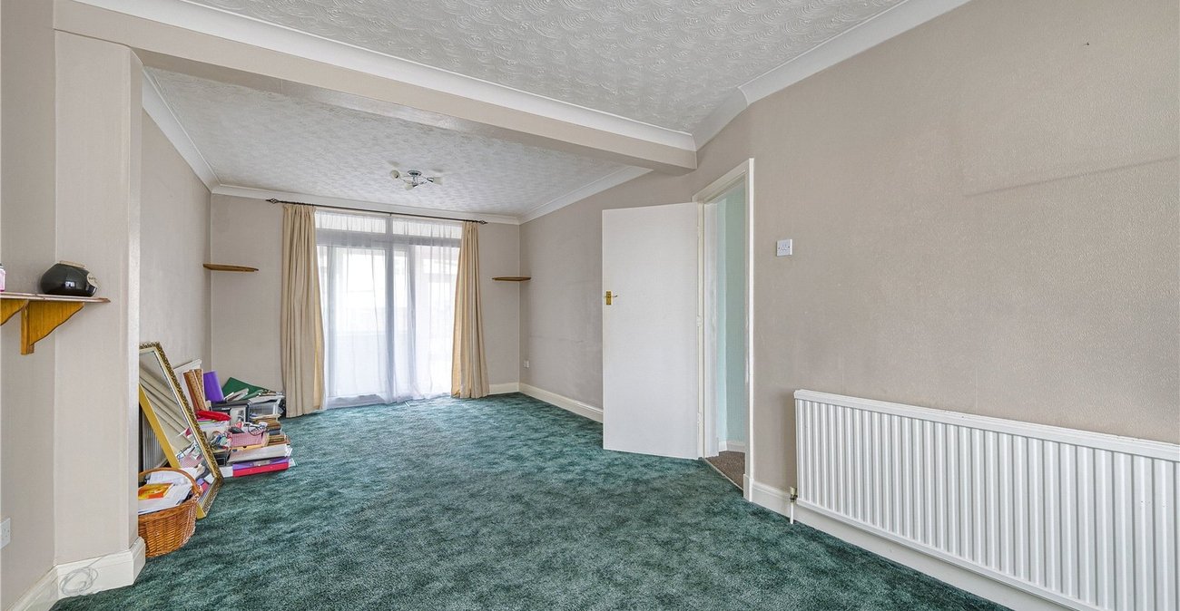 2 bedroom house for sale in West Dartford | Robinson Jackson
