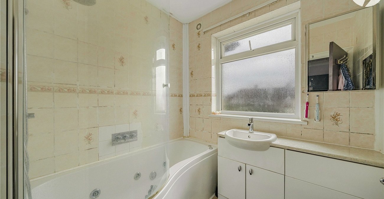 5 bedroom house for sale in West Dartford | Robinson Jackson