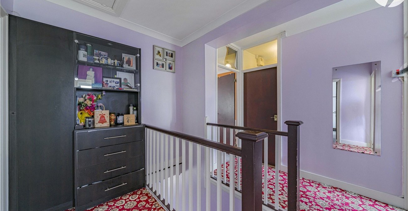 5 bedroom house for sale in West Dartford | Robinson Jackson