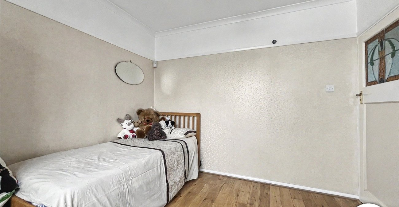 2 bedroom bungalow for sale in Walderslade | Robinson Michael & Jackson