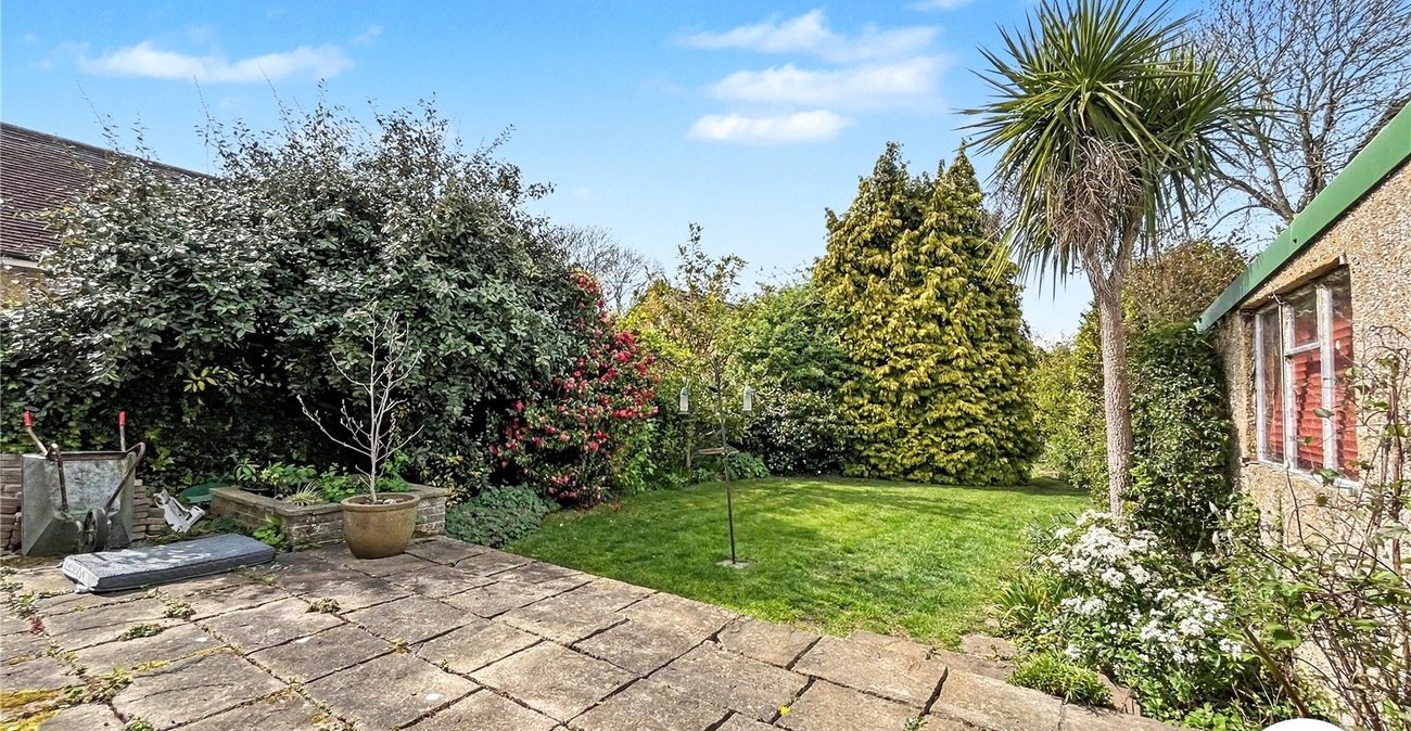 2 bedroom bungalow for sale in Walderslade | Robinson Michael & Jackson