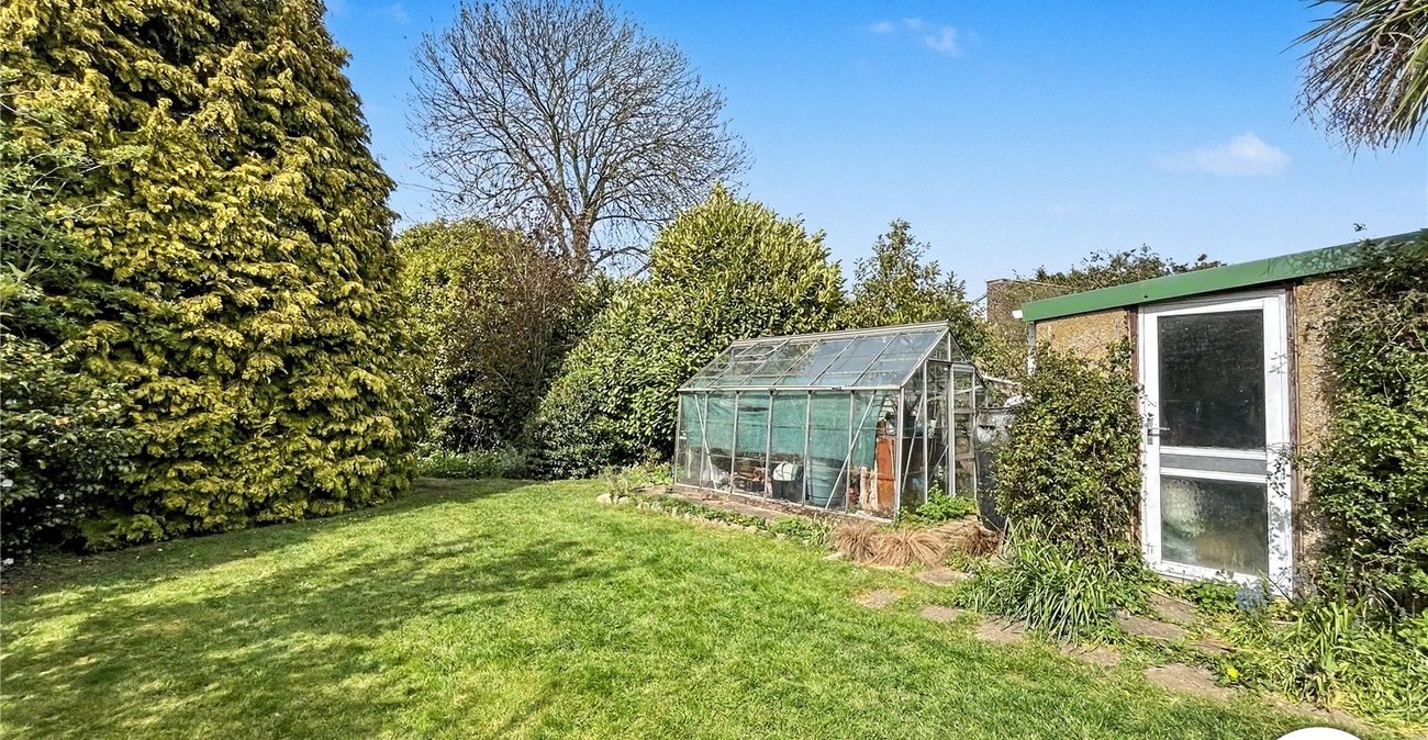 2 bedroom bungalow for sale in Walderslade | Robinson Michael & Jackson