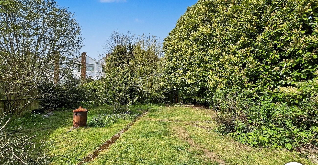 2 bedroom bungalow for sale in Walderslade | Robinson Michael & Jackson