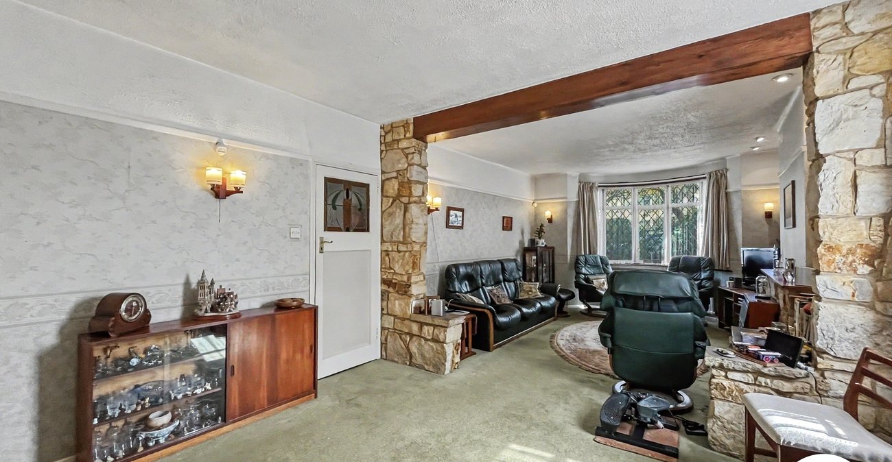 2 bedroom bungalow for sale in Walderslade | Robinson Michael & Jackson