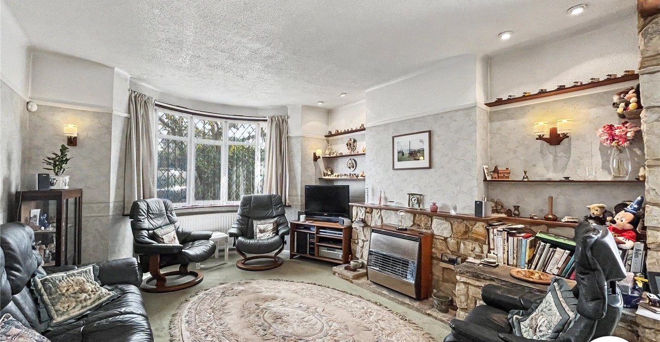 2 bedroom bungalow for sale in Walderslade | Robinson Michael & Jackson