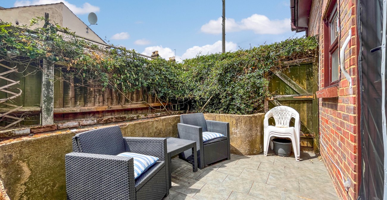 1 bedroom bungalow for sale in Gillingham | Robinson Michael & Jackson