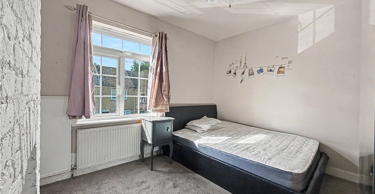 2 bedroom house for sale in Gillingham | Robinson Michael & Jackson