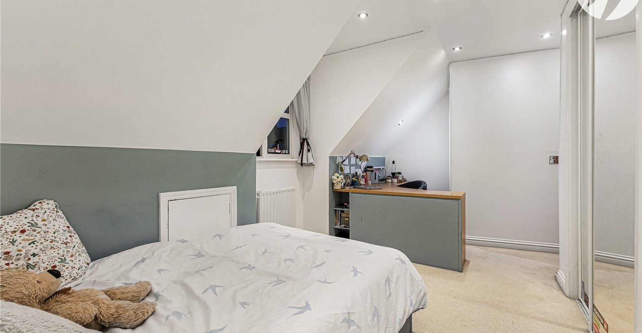 4 bedroom house for sale in Greenhithe | Robinson Jackson