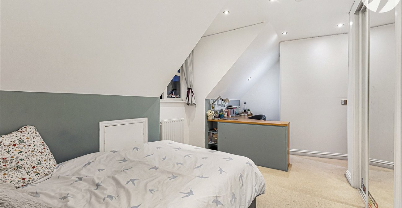 4 bedroom house for sale in Greenhithe | Robinson Jackson