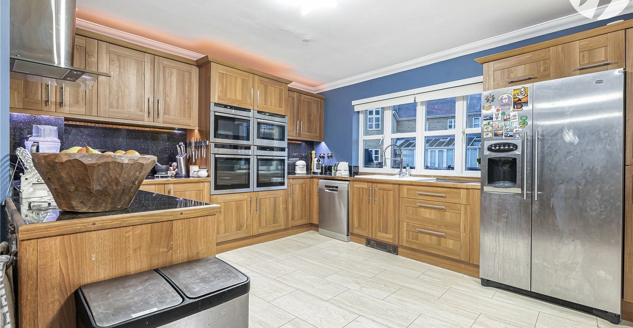 4 bedroom house for sale in Greenhithe | Robinson Jackson