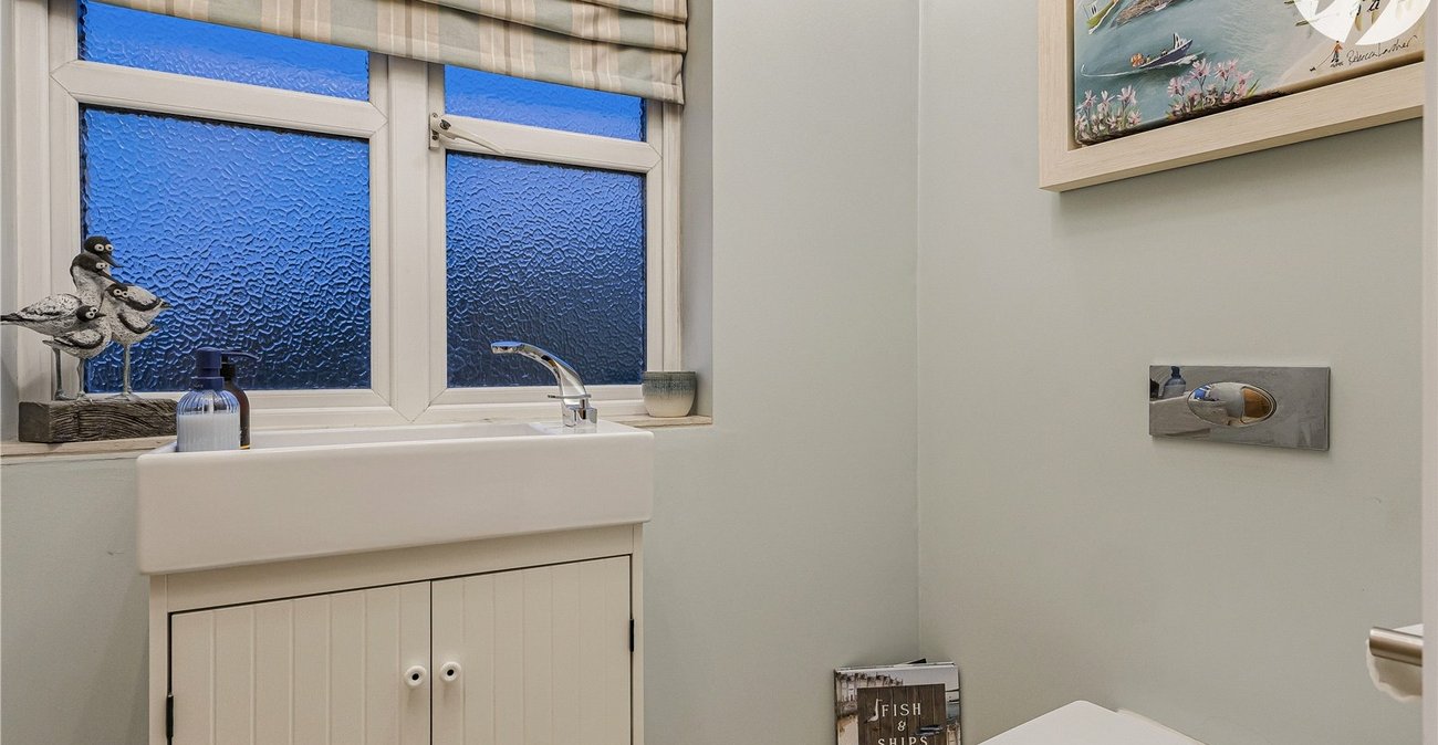 4 bedroom house for sale in Greenhithe | Robinson Jackson