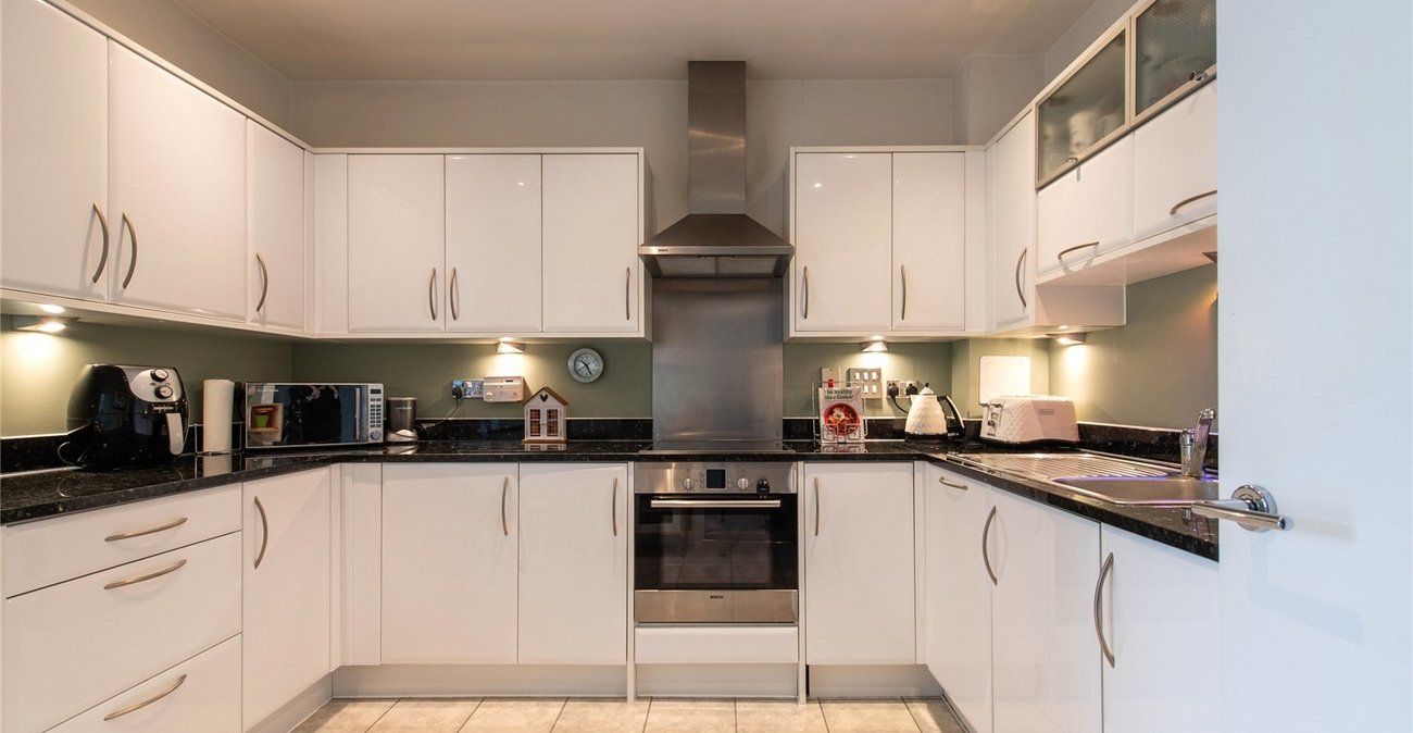 2 bedroom property for sale in Maidstone | Robinson Michael & Jackson