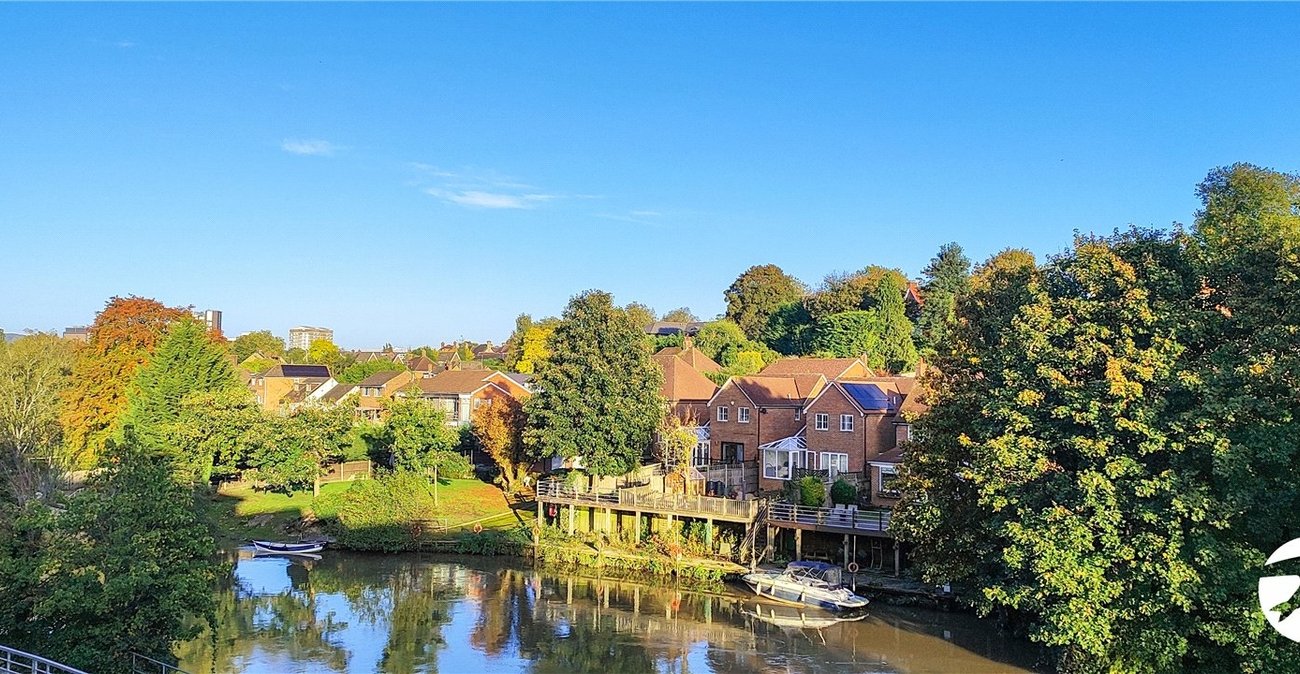 2 bedroom property for sale in Maidstone | Robinson Michael & Jackson