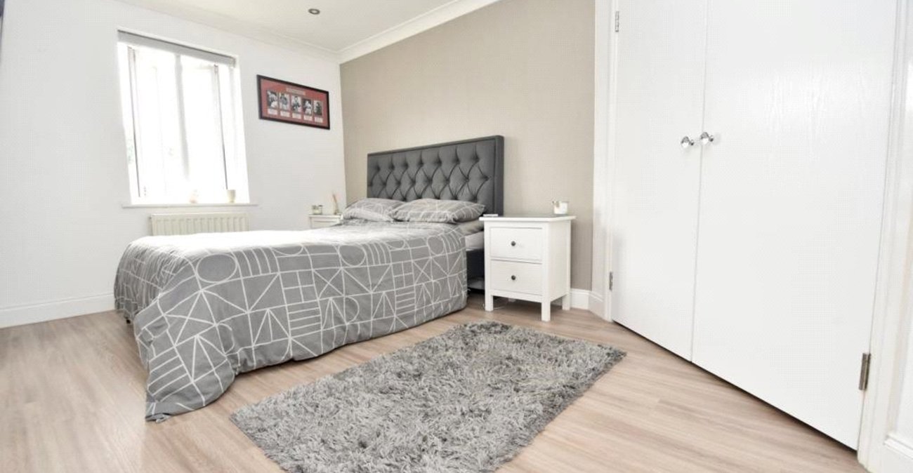 2 bedroom property for sale in Priory Place | Robinson Jackson