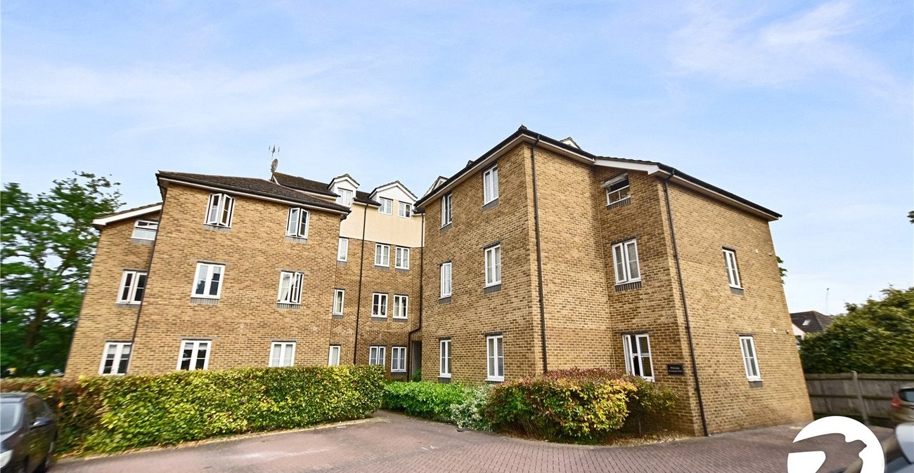 2 bedroom property for sale in Priory Place | Robinson Jackson