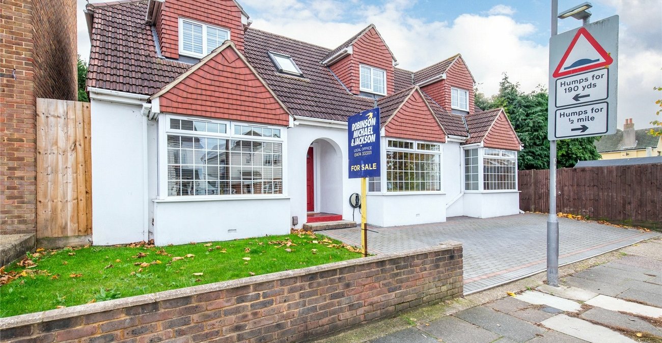 4 bedroom house for sale in Gravesend | Robinson Michael & Jackson