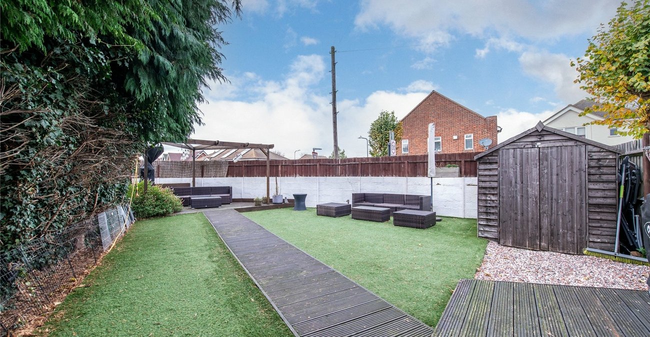 4 bedroom house for sale in Gravesend | Robinson Michael & Jackson