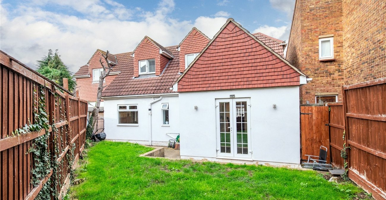 4 bedroom house for sale in Gravesend | Robinson Michael & Jackson