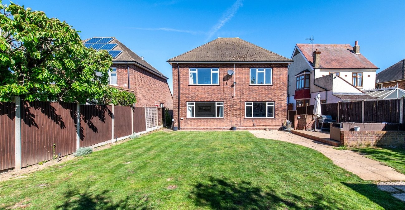 4 bedroom house for sale in Gravesend | Robinson Michael & Jackson