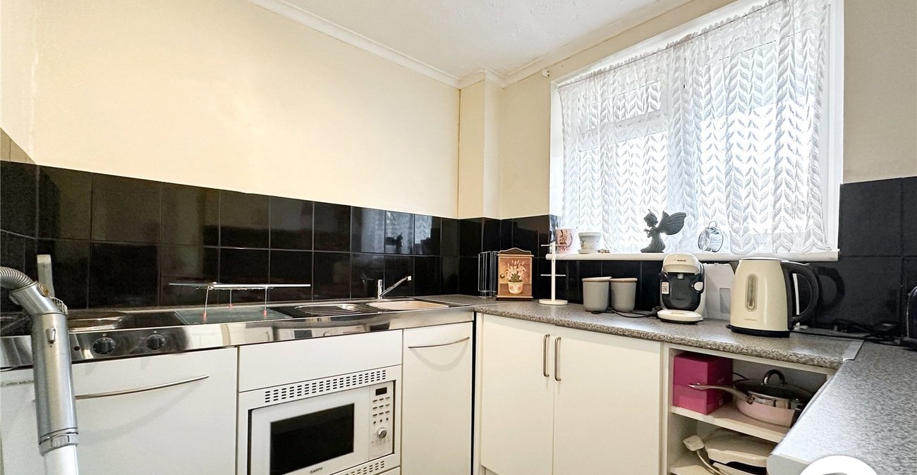 1 bedroom property for sale in Chatham | Robinson Michael & Jackson