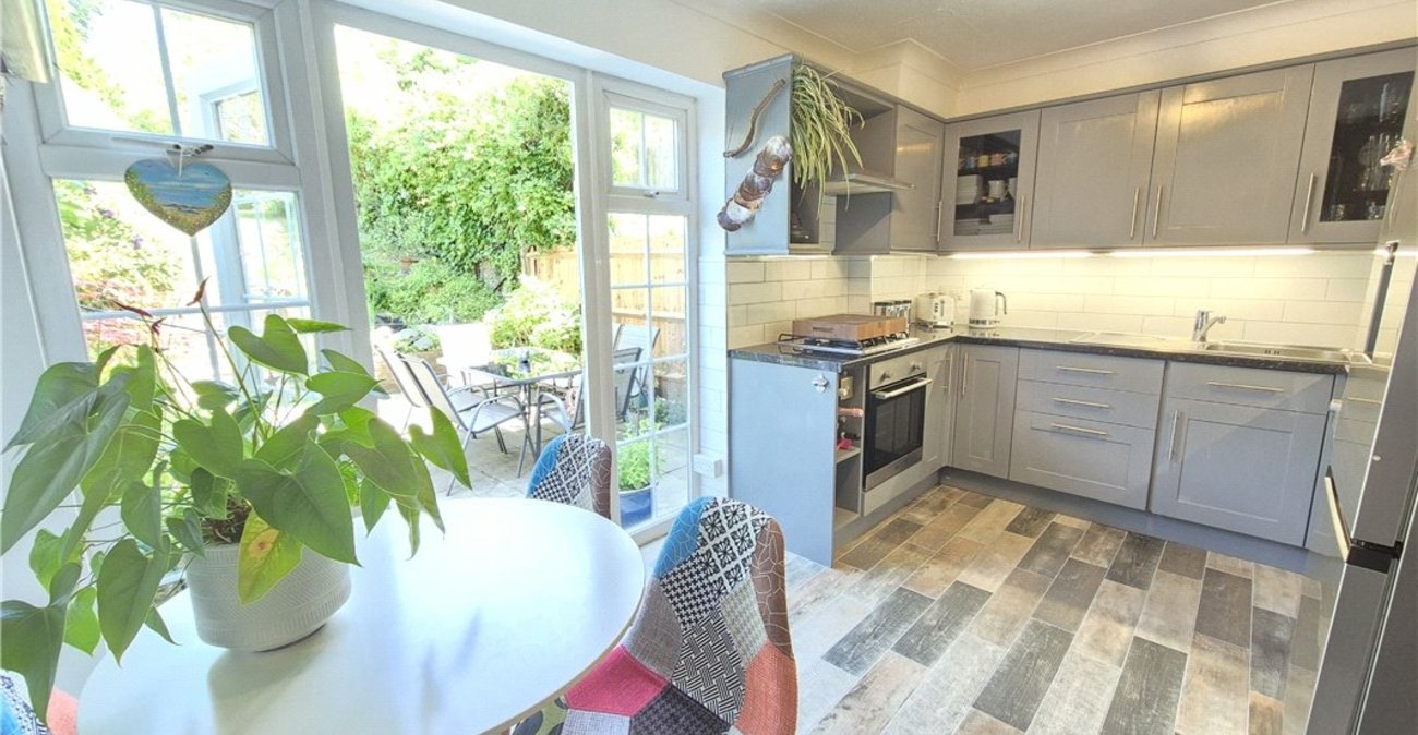 3 bedroom house for sale in Green Street Green | Robinson Jackson