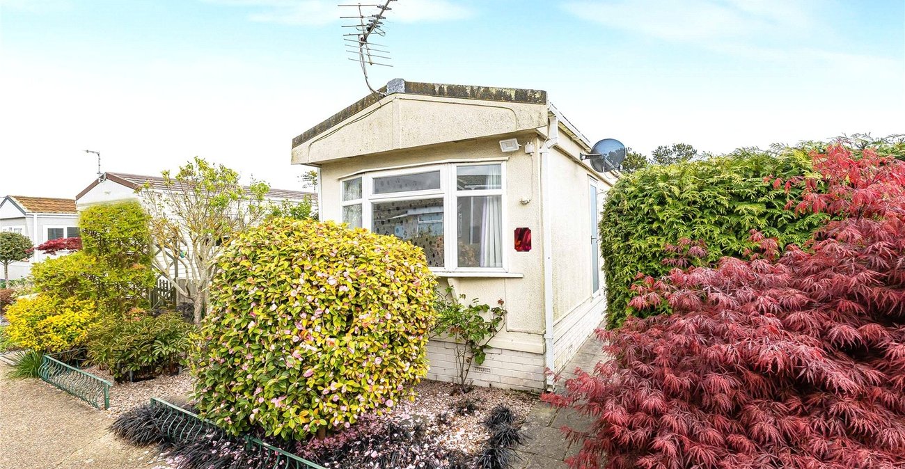 1 bedroom bungalow for sale in Allhallows | Robinson Michael & Jackson