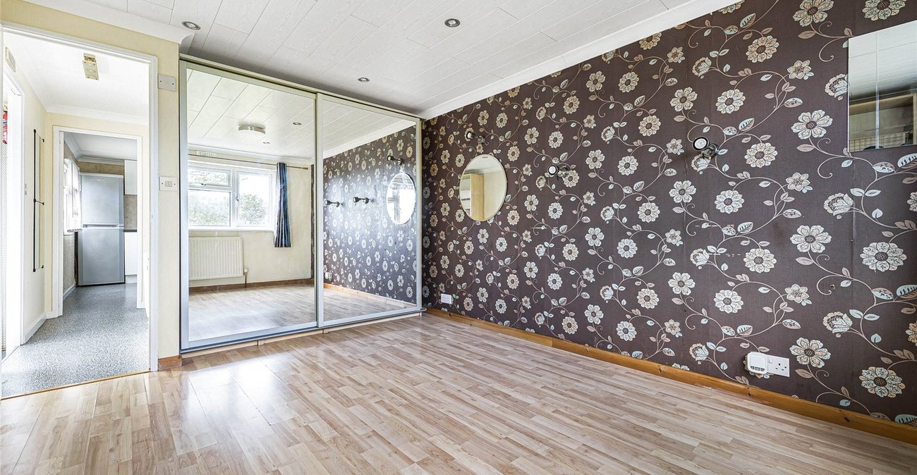 1 bedroom bungalow for sale in Allhallows | Robinson Michael & Jackson