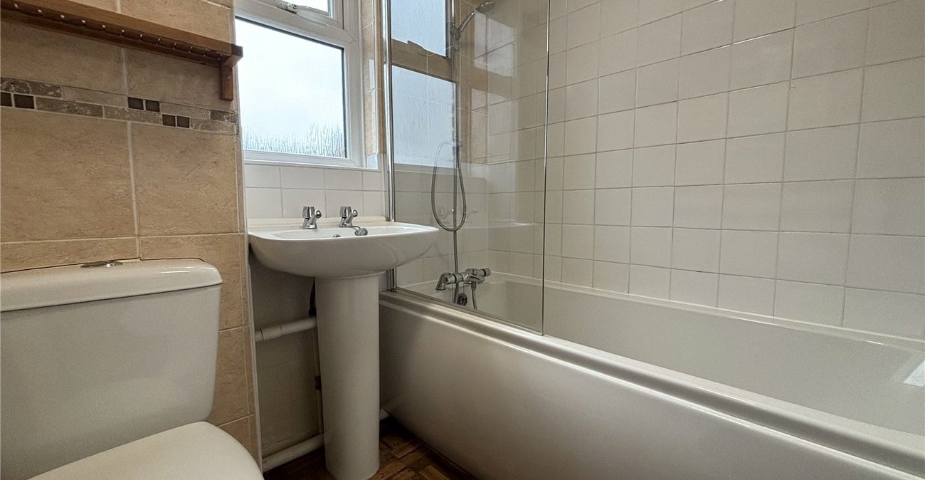 2 bedroom house for sale in Chatham | Robinson Michael & Jackson