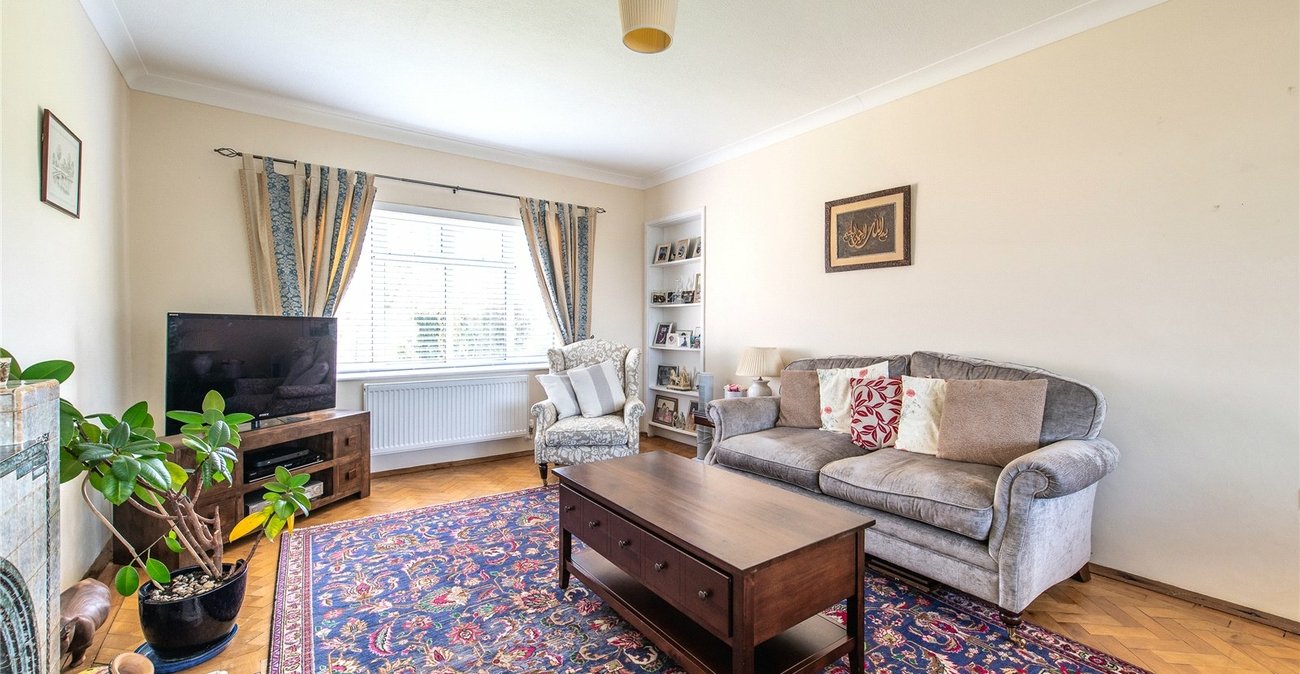 4 bedroom house for sale in Darland | Robinson Michael & Jackson