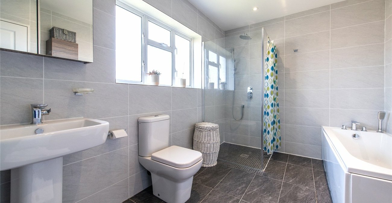 4 bedroom house for sale in Darland | Robinson Michael & Jackson