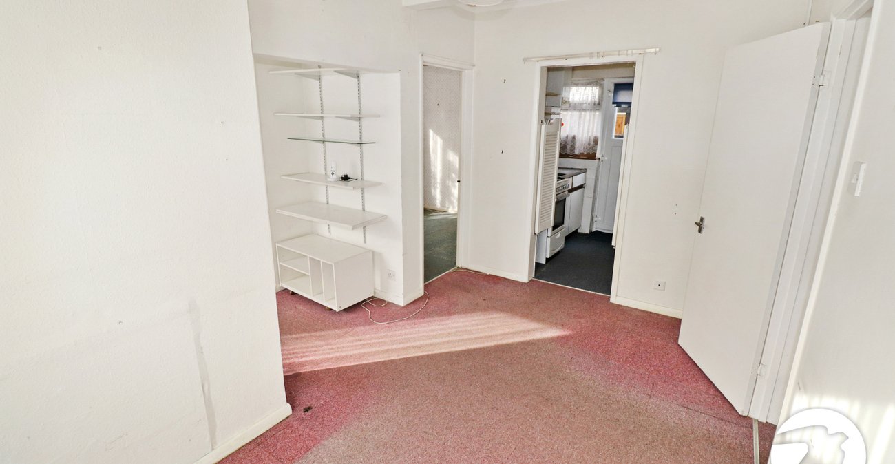 1 bedroom property for sale in Belvedere | Robinson Jackson