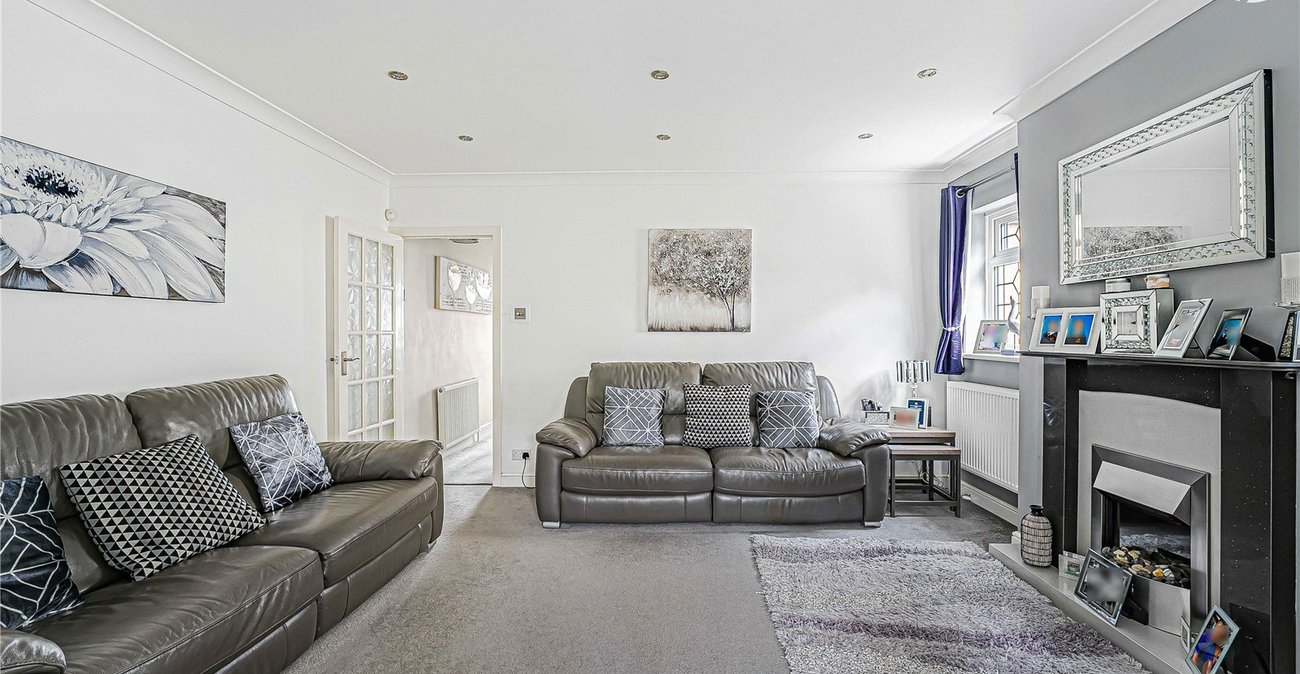 3 bedroom house for sale in West Dartford | Robinson Jackson