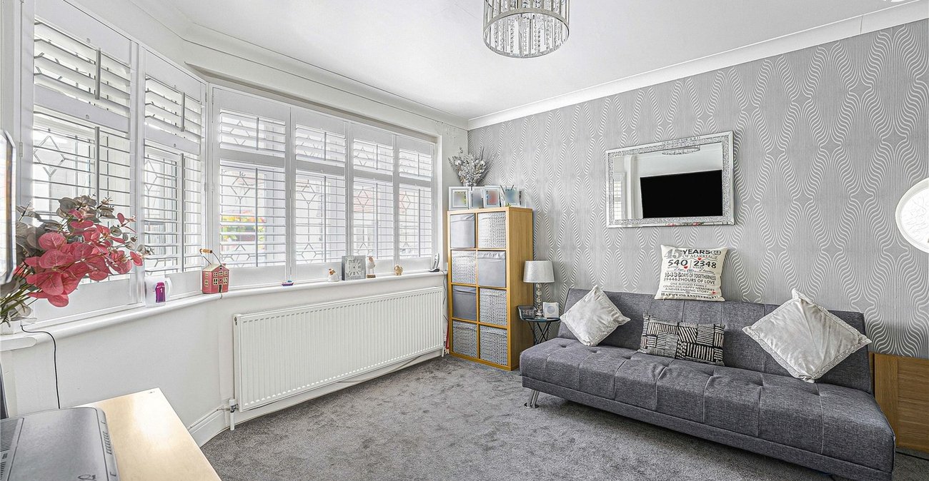 3 bedroom house for sale in West Dartford | Robinson Jackson