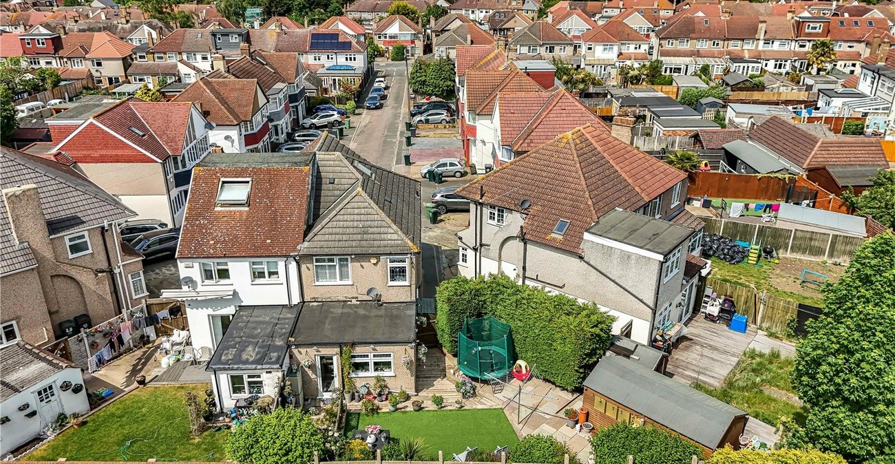 3 bedroom house for sale in West Dartford | Robinson Jackson