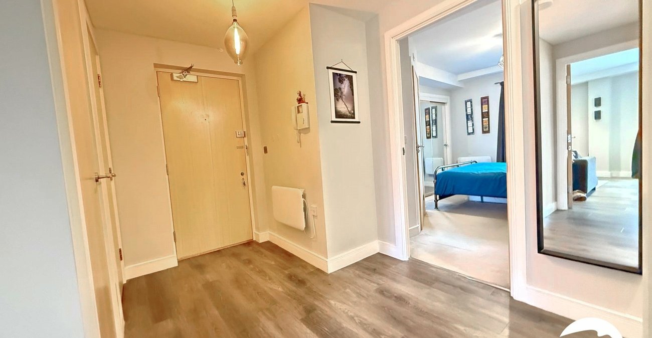 2 bedroom property for sale in Hither Green Lane | Robinson Jackson