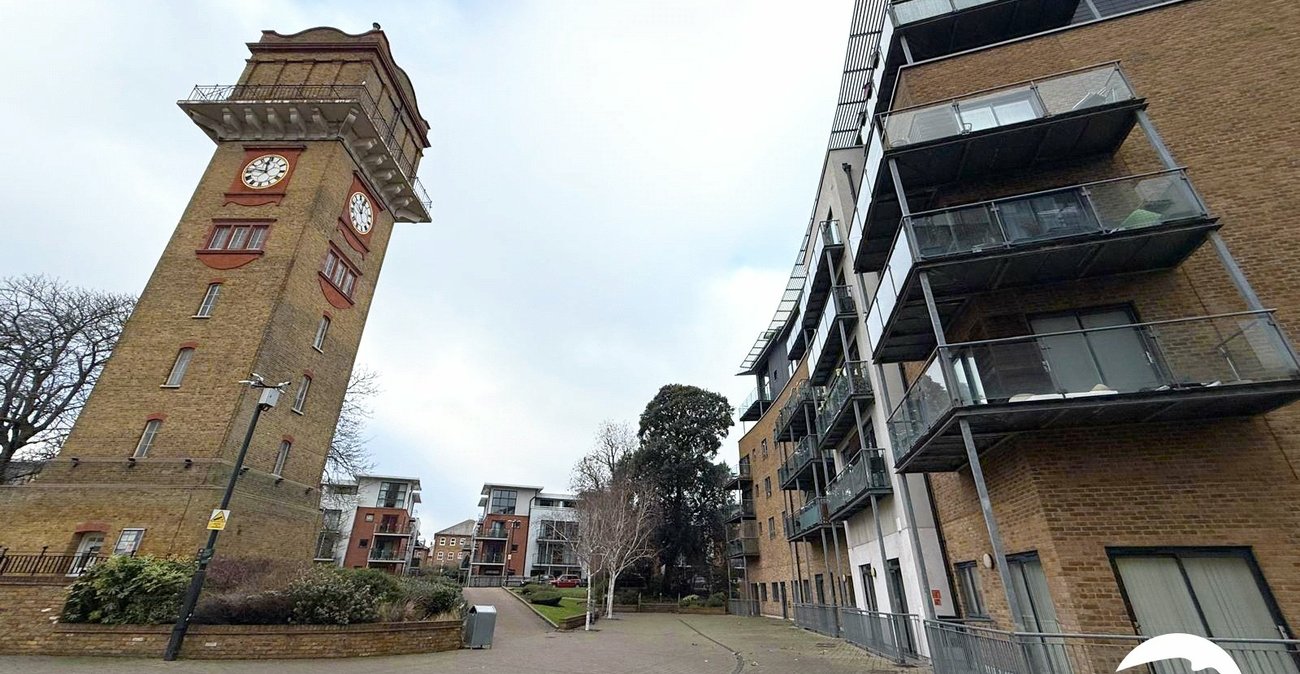 2 bedroom property for sale in Hither Green Lane | Robinson Jackson