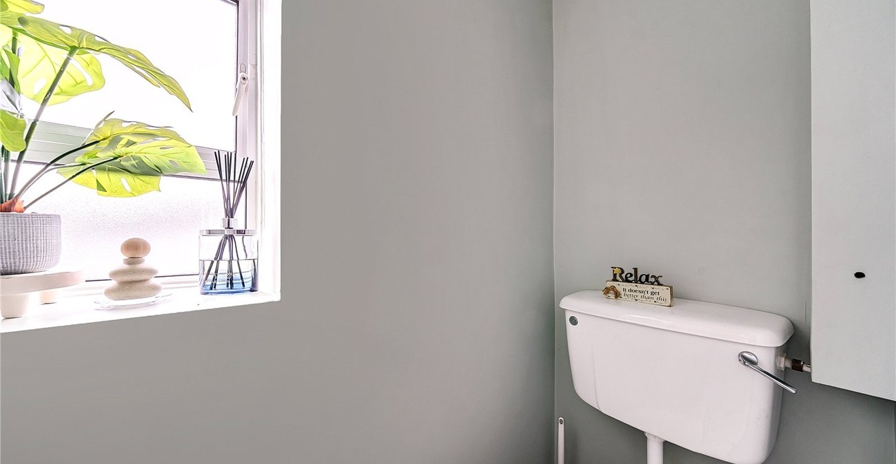 2 bedroom property for sale in Dulwich | Robinson Jackson