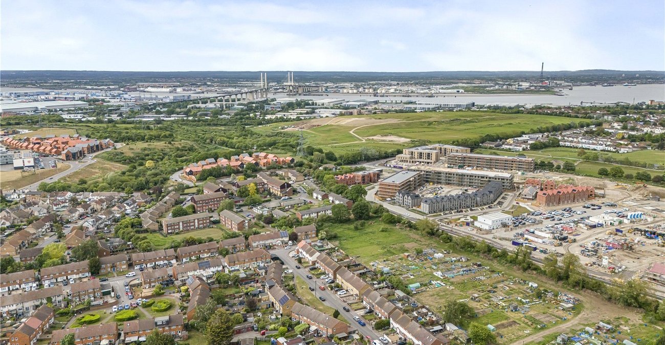 3 bedroom house for sale in Dartford | Robinson Jackson