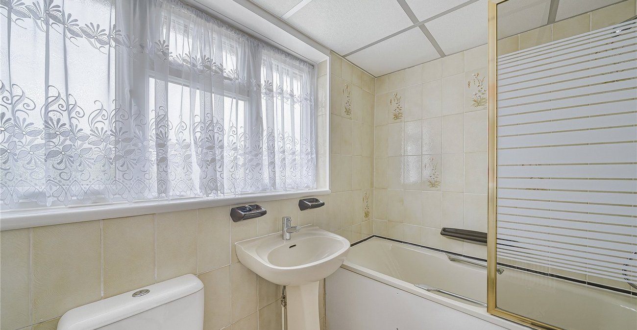 3 bedroom house for sale in Dartford | Robinson Jackson