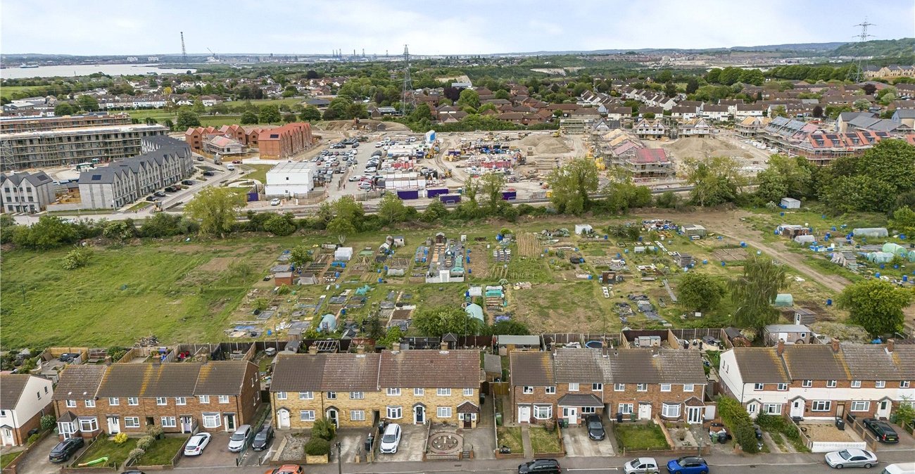 3 bedroom house for sale in Dartford | Robinson Jackson