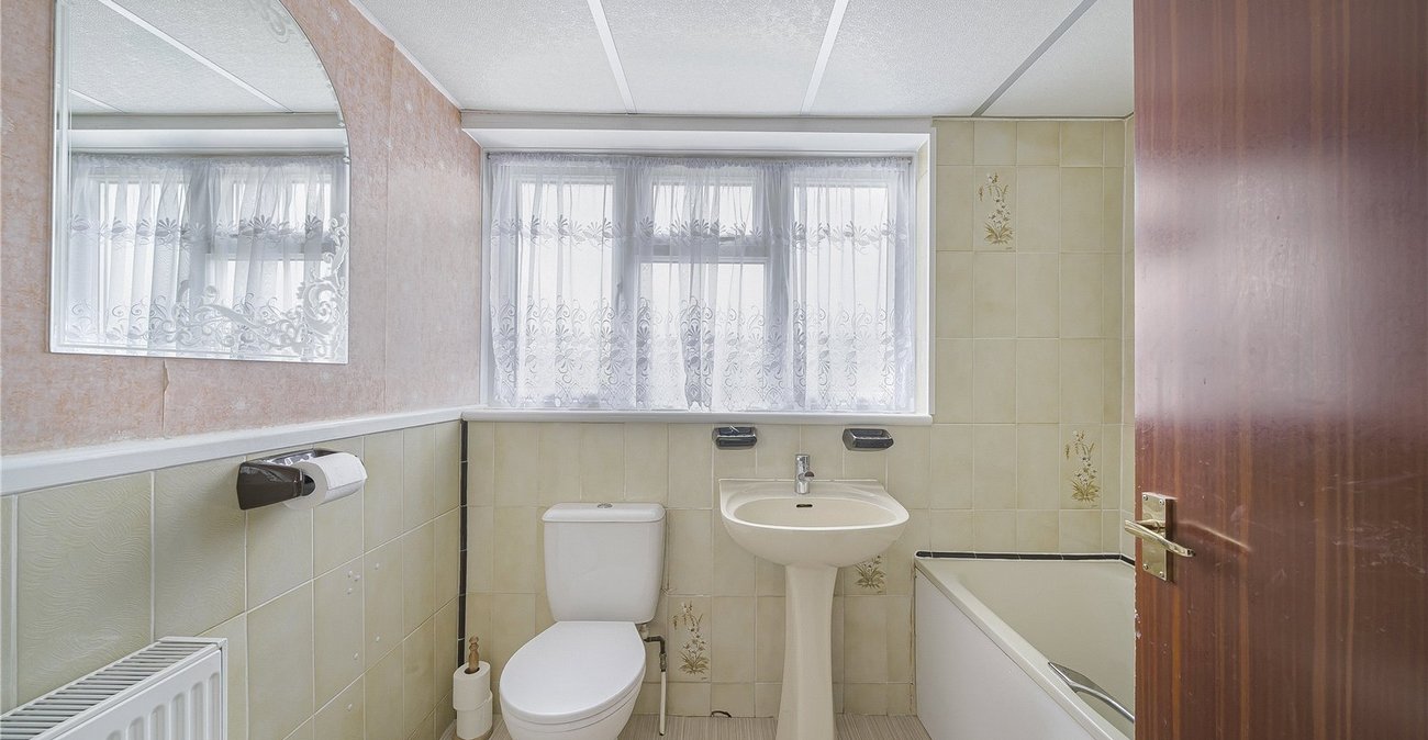3 bedroom house for sale in Dartford | Robinson Jackson