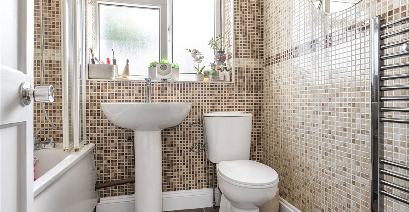 3 bedroom house for sale in Dartford | Robinson Jackson